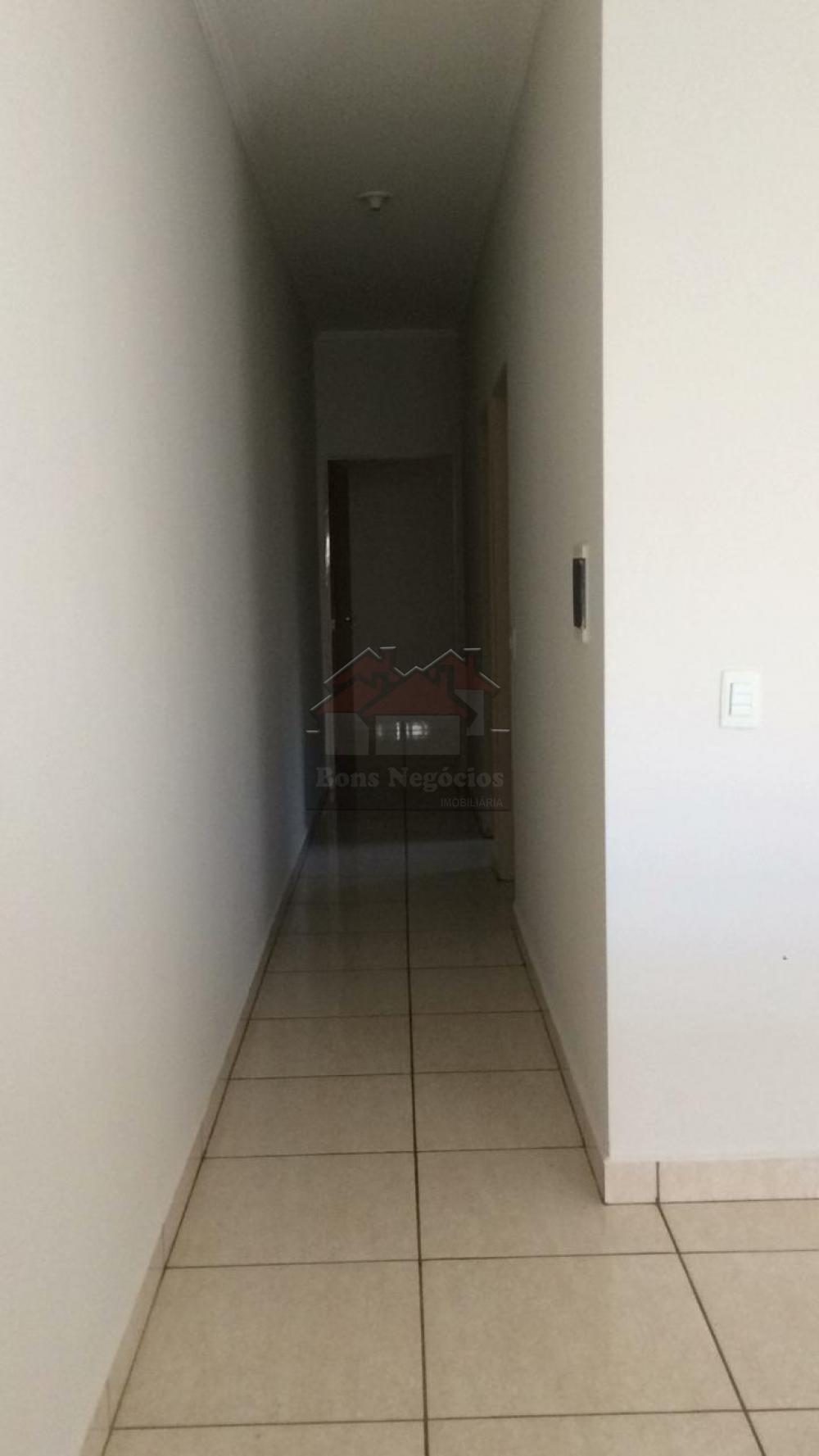 Alugar Casa / Padrão em Ribeirão Preto R$ 750,00 - Foto 6