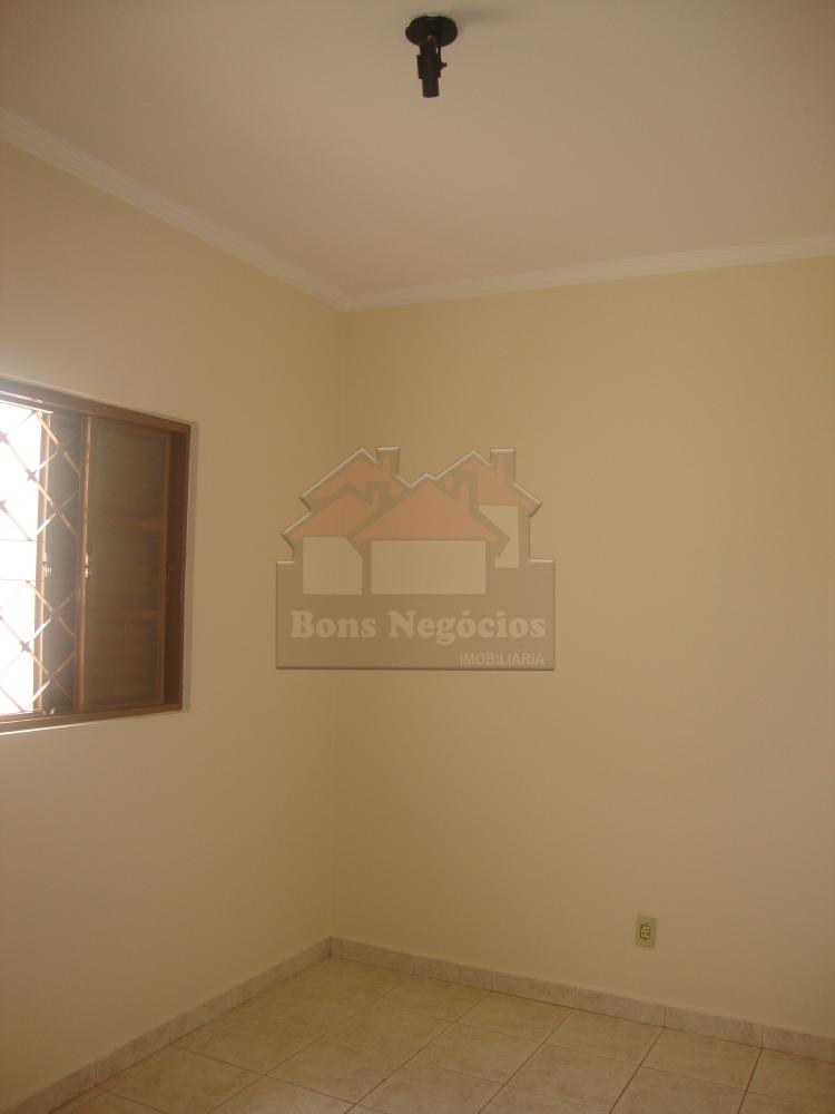 Alugar Apartamento / Padrão sem Condomínio em Bonfim Paulista R$ 1.100,00 - Foto 10