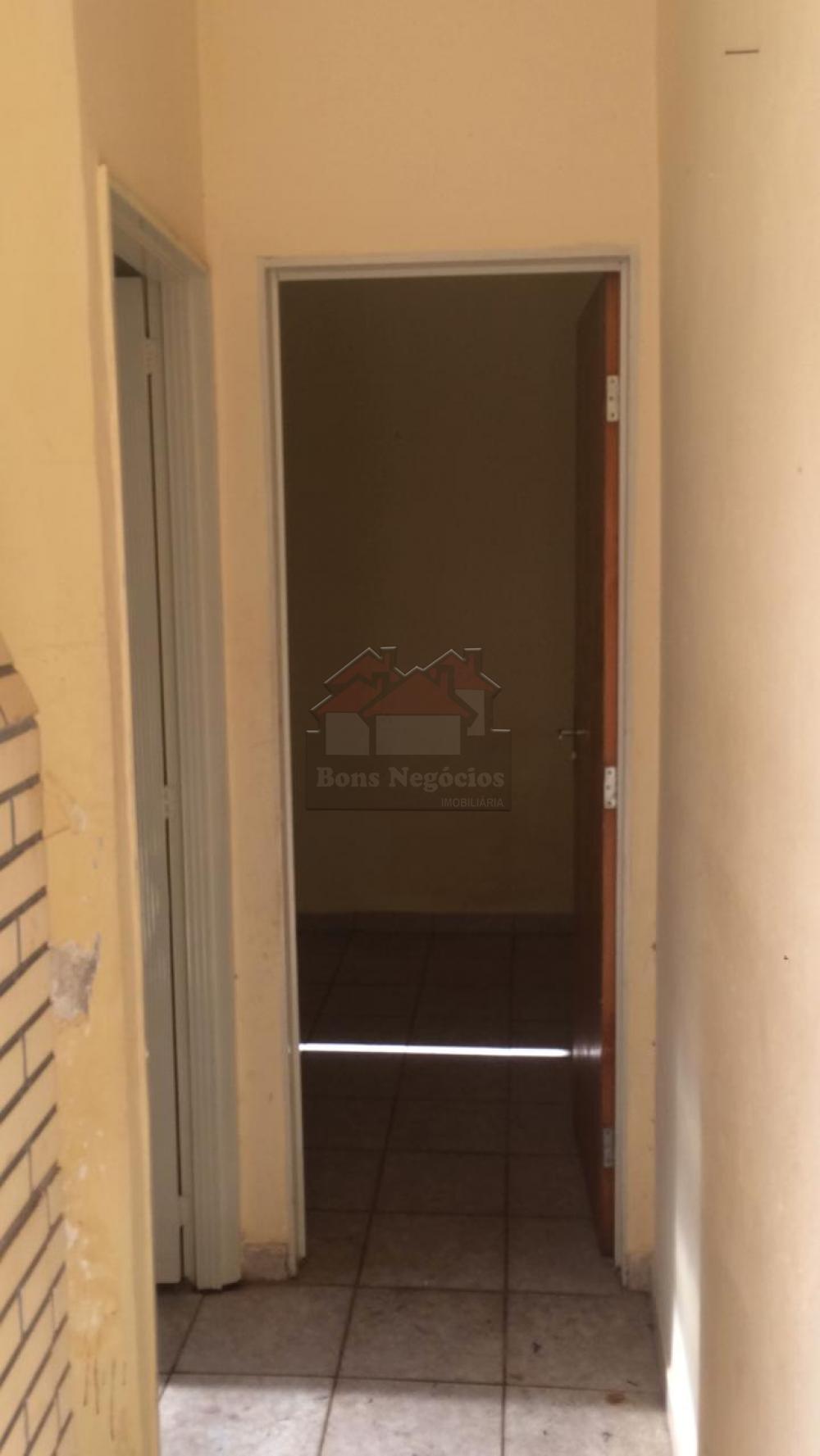 Alugar Casa / Padrão em Ribeirão Preto R$ 1.200,00 - Foto 16