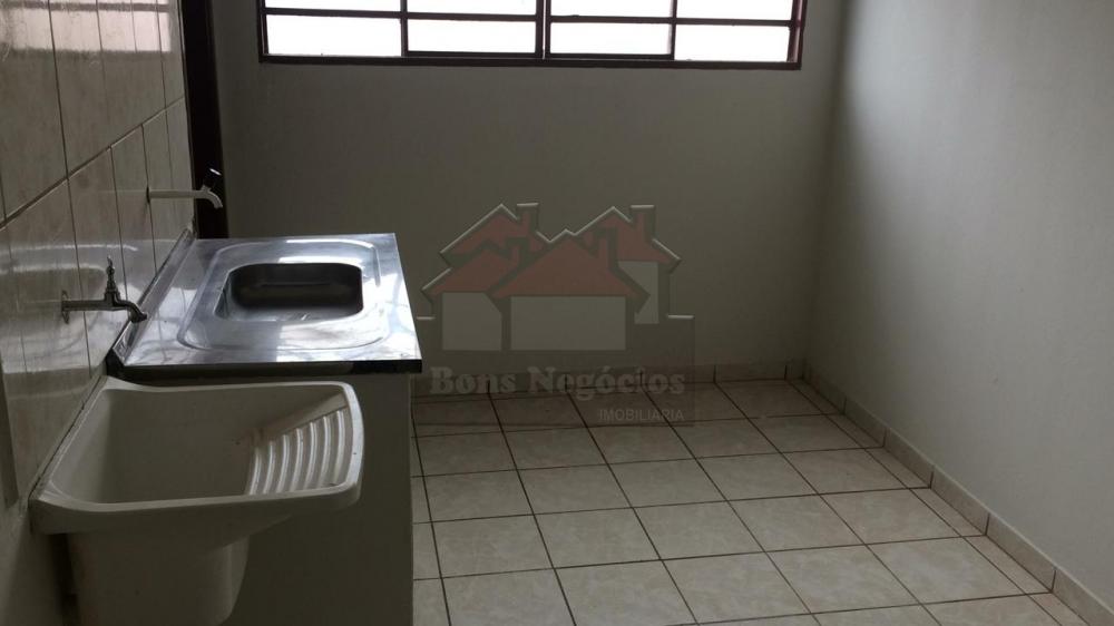 Alugar Apartamento / Kitchnet em Ribeirão Preto R$ 350,00 - Foto 3