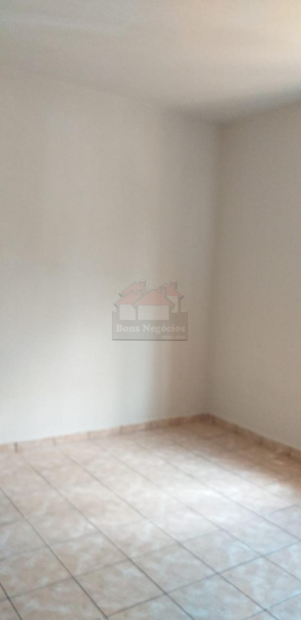 Alugar Casa / Padrão em Ribeirão Preto R$ 950,00 - Foto 5