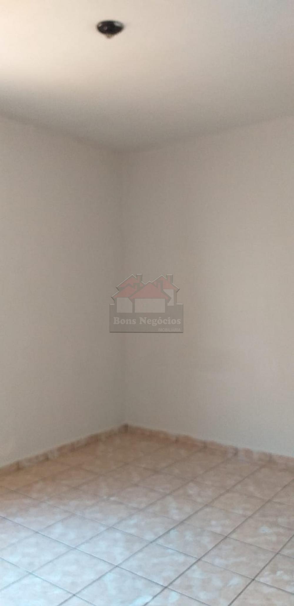 Alugar Casa / Padrão em Ribeirão Preto R$ 950,00 - Foto 9