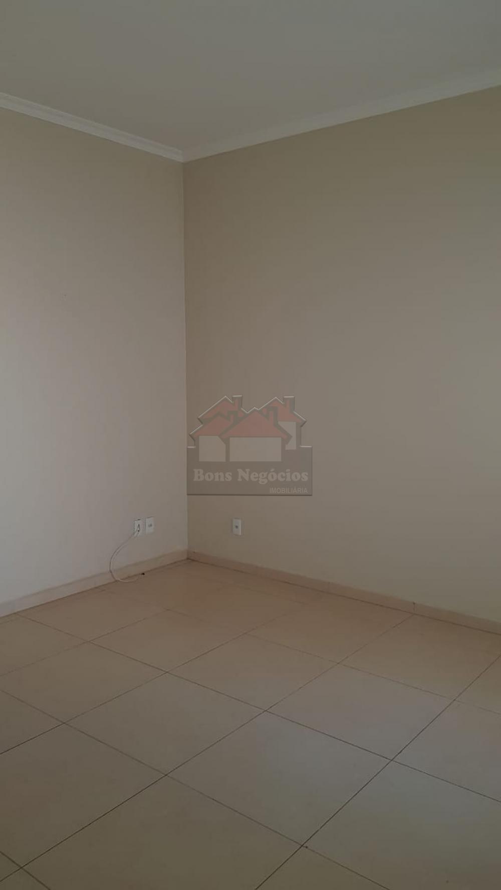 Alugar Casa / Padrão em Ribeirão Preto R$ 1.300,00 - Foto 15