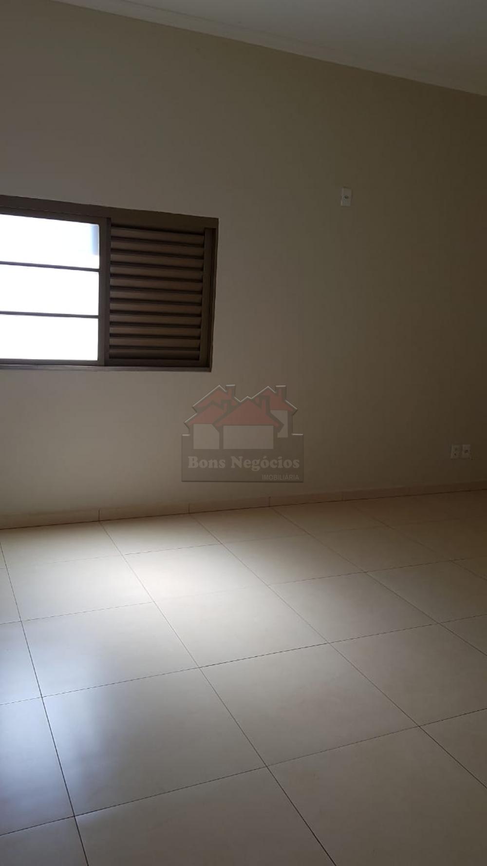 Alugar Casa / Padrão em Ribeirão Preto R$ 1.300,00 - Foto 16