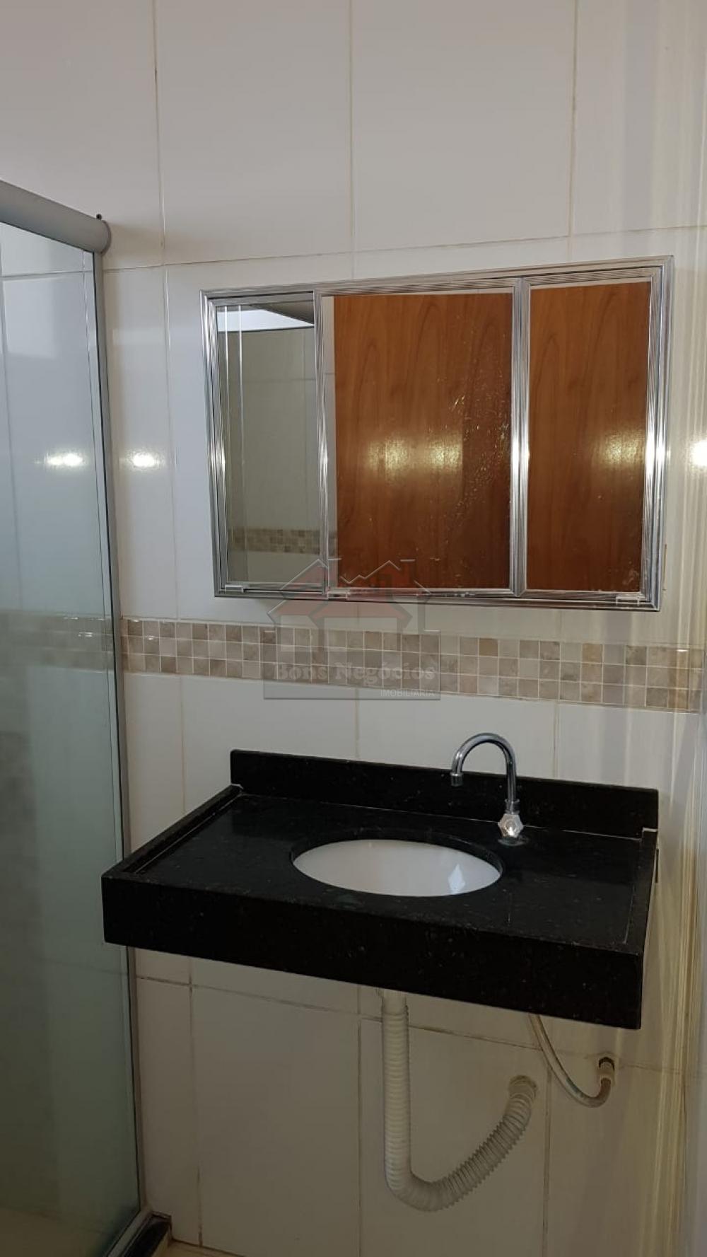 Alugar Casa / Padrão em Ribeirão Preto R$ 1.300,00 - Foto 32