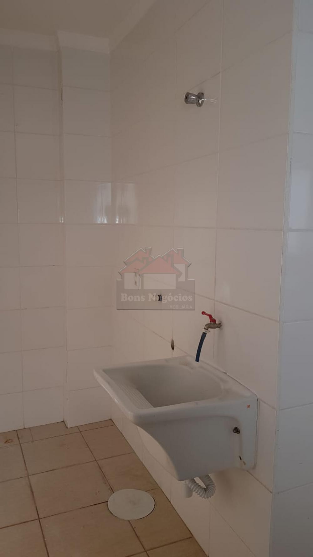 Alugar Apartamento / Padrão sem Condomínio em Ribeirão Preto R$ 900,00 - Foto 6