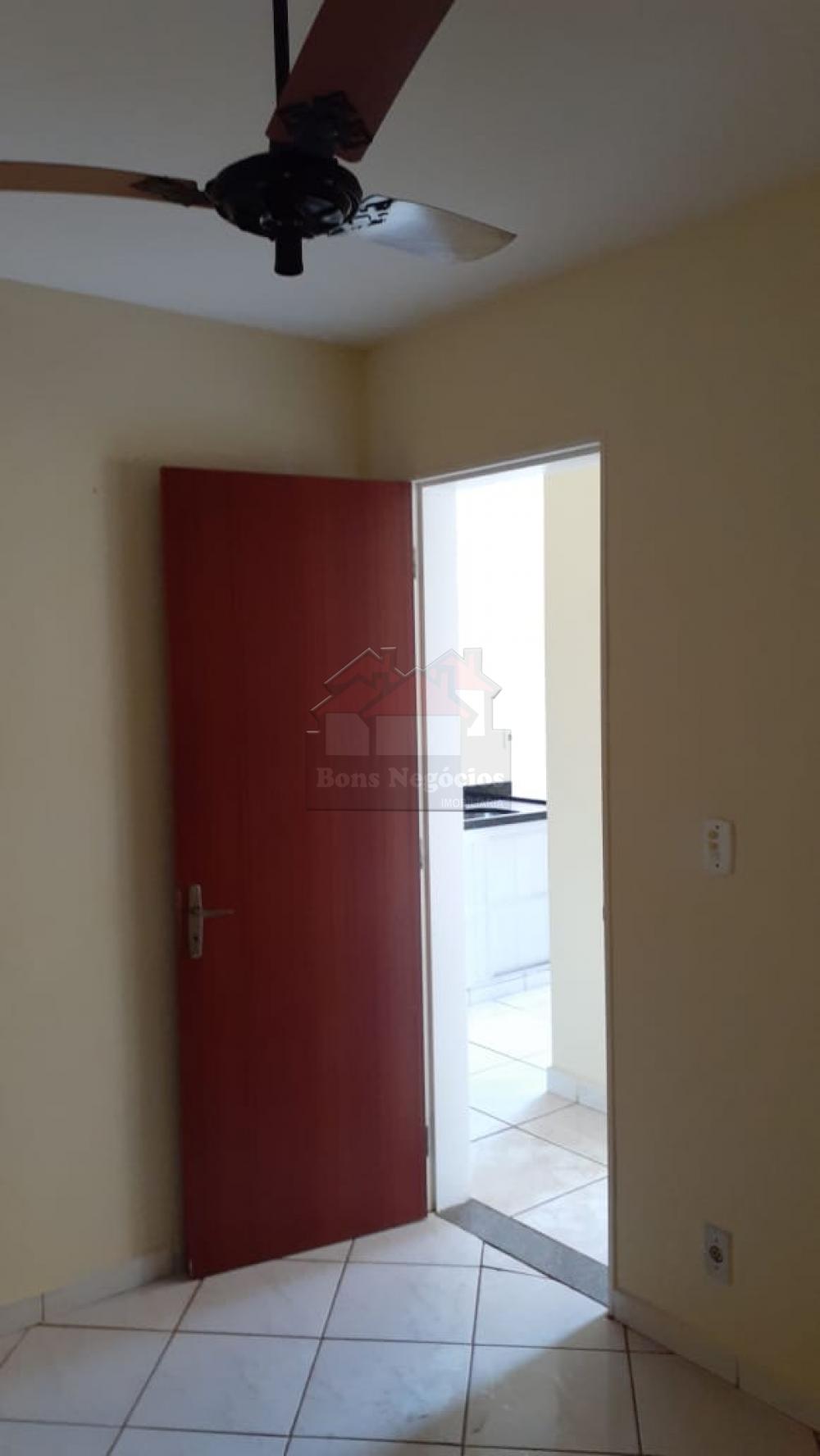 Alugar Apartamento / Padrão em Ribeirão Preto R$ 520,00 - Foto 3