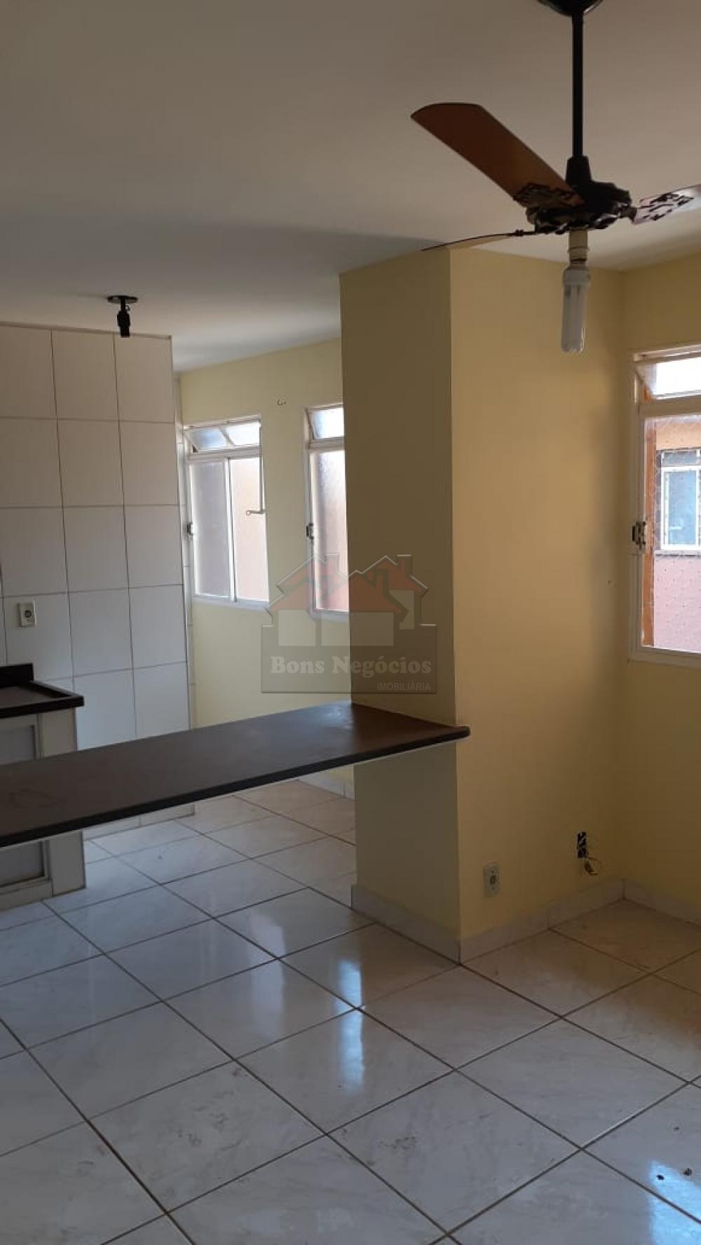 Alugar Apartamento / Padrão em Ribeirão Preto R$ 520,00 - Foto 4