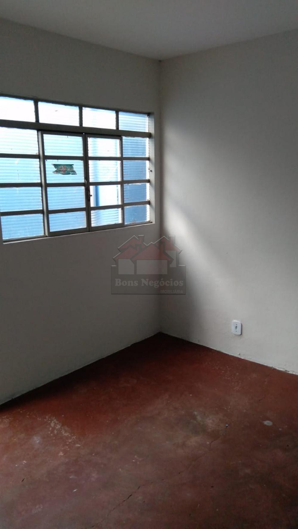 Alugar Casa / Padrão em Ribeirão Preto R$ 550,00 - Foto 4