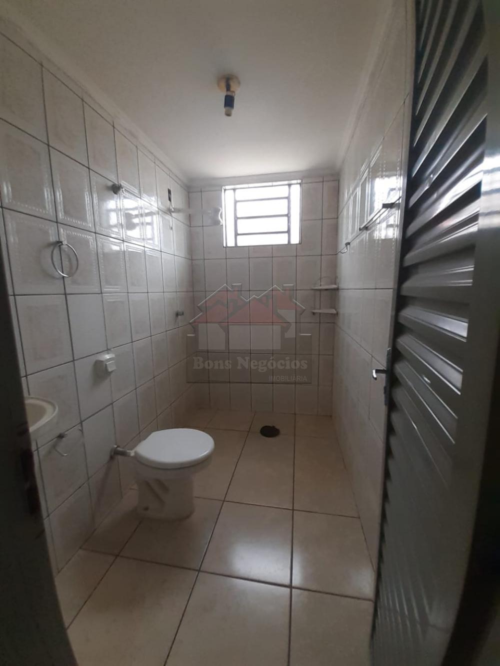 Alugar Casa / Padrão em Ribeirão Preto R$ 900,00 - Foto 11