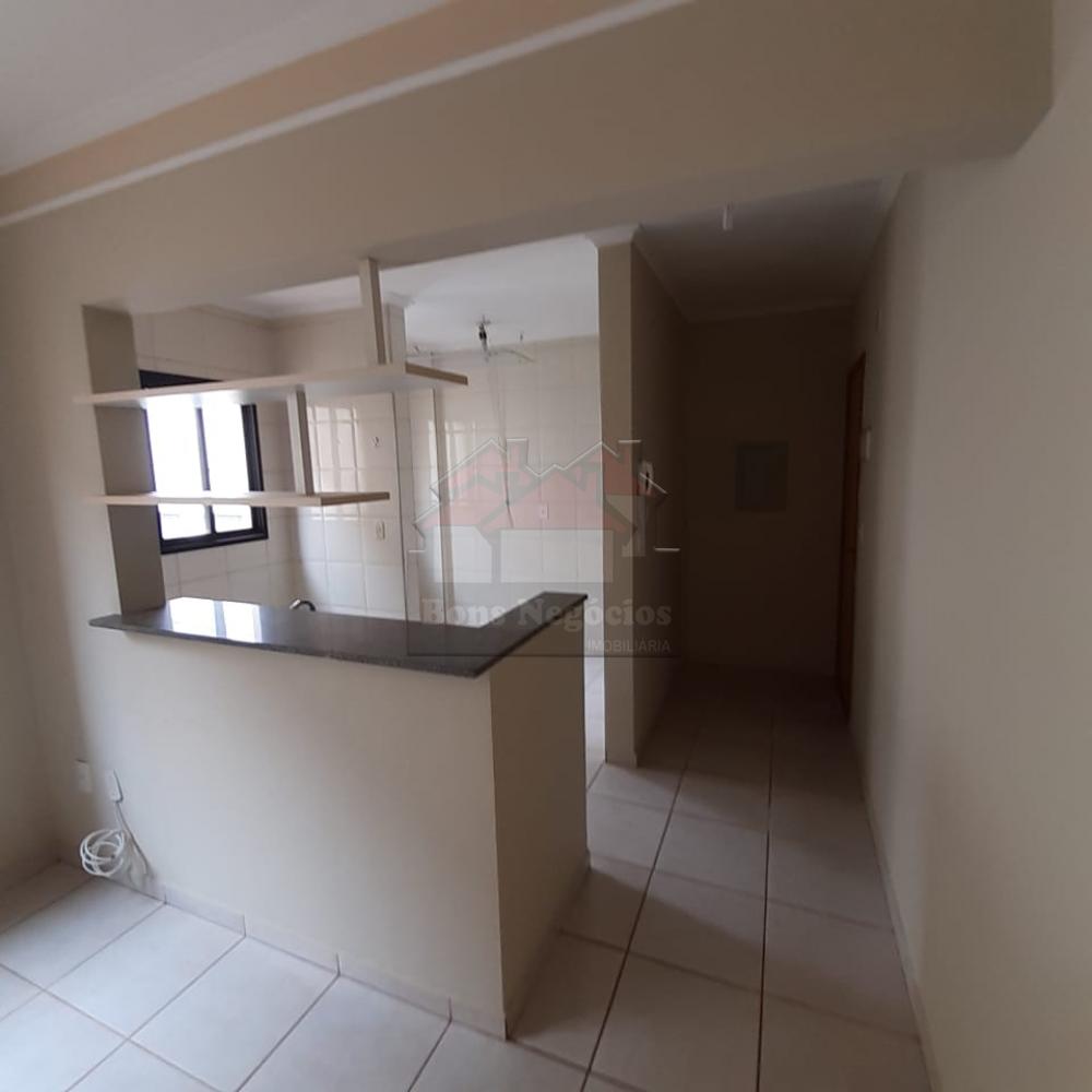 Alugar Apartamento / Padrão em Ribeirão Preto R$ 900,00 - Foto 11