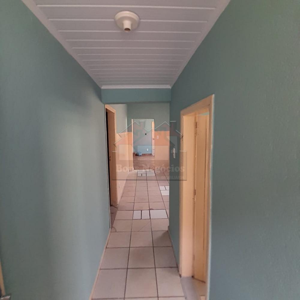 Alugar Casa / Padrão em Ribeirão Preto R$ 800,00 - Foto 12