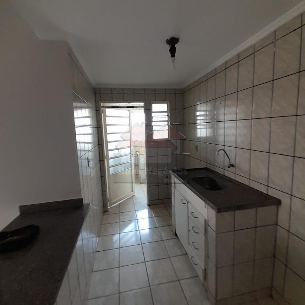 Alugar Apartamento / Padrão em Ribeirão Preto R$ 750,00 - Foto 6