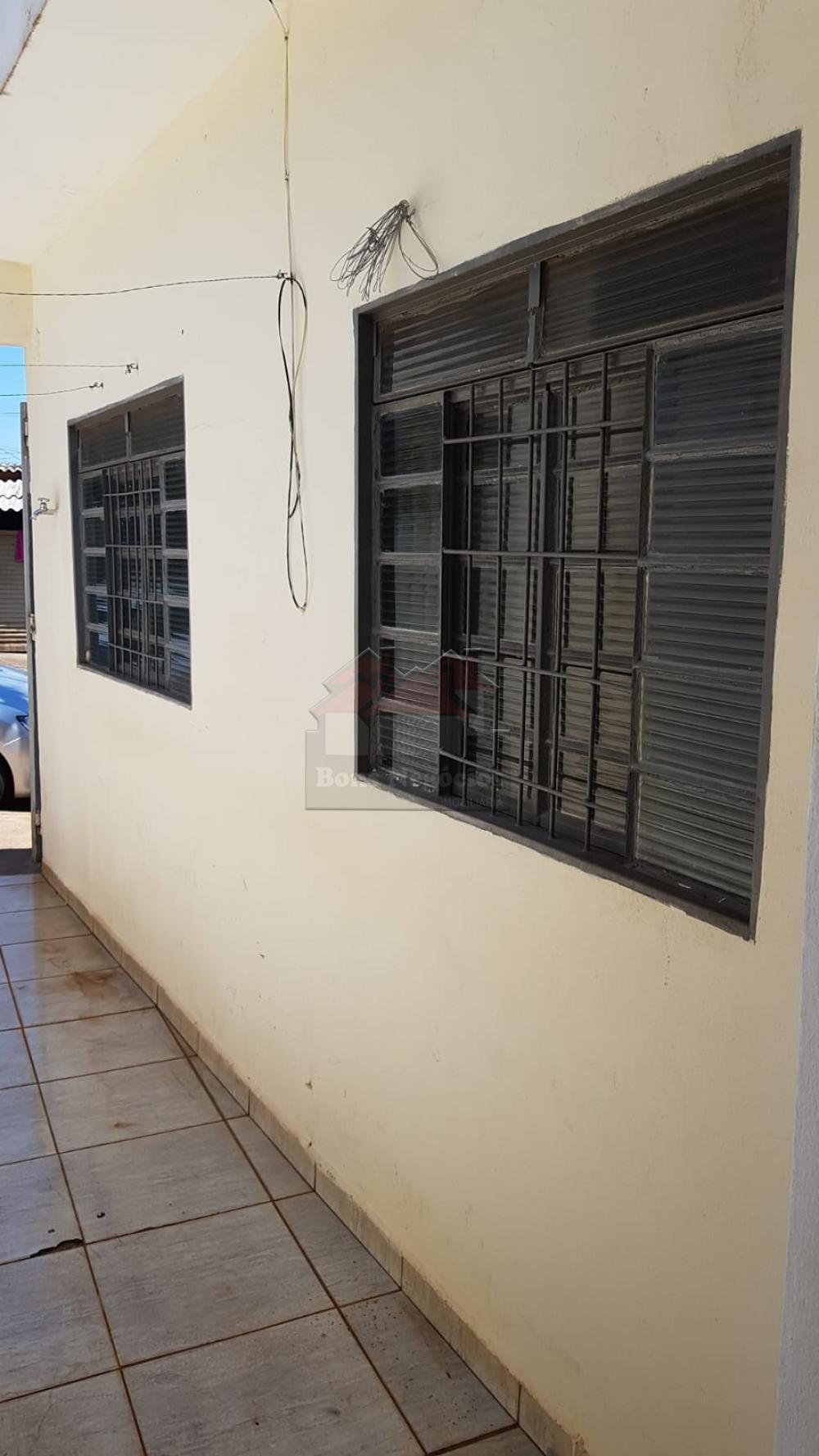 Alugar Casa / Padrão em Ribeirão Preto R$ 750,00 - Foto 3