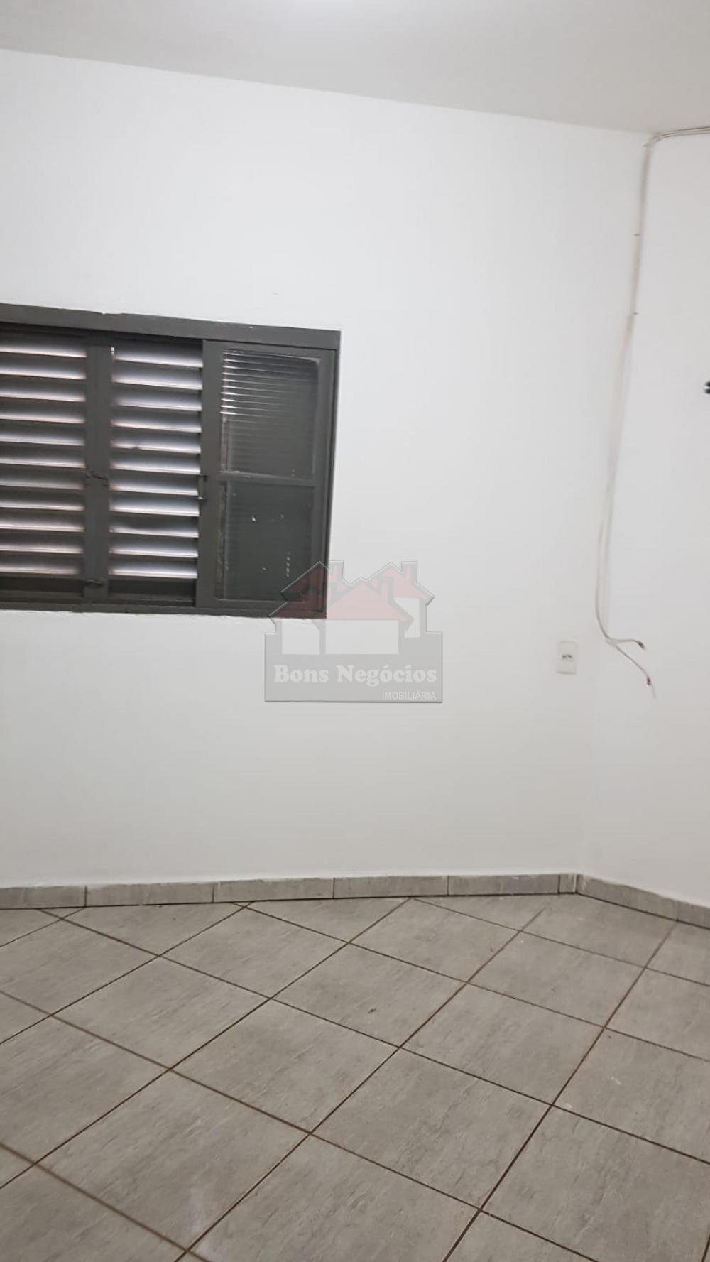 Alugar Casa / Padrão em Ribeirão Preto R$ 750,00 - Foto 10