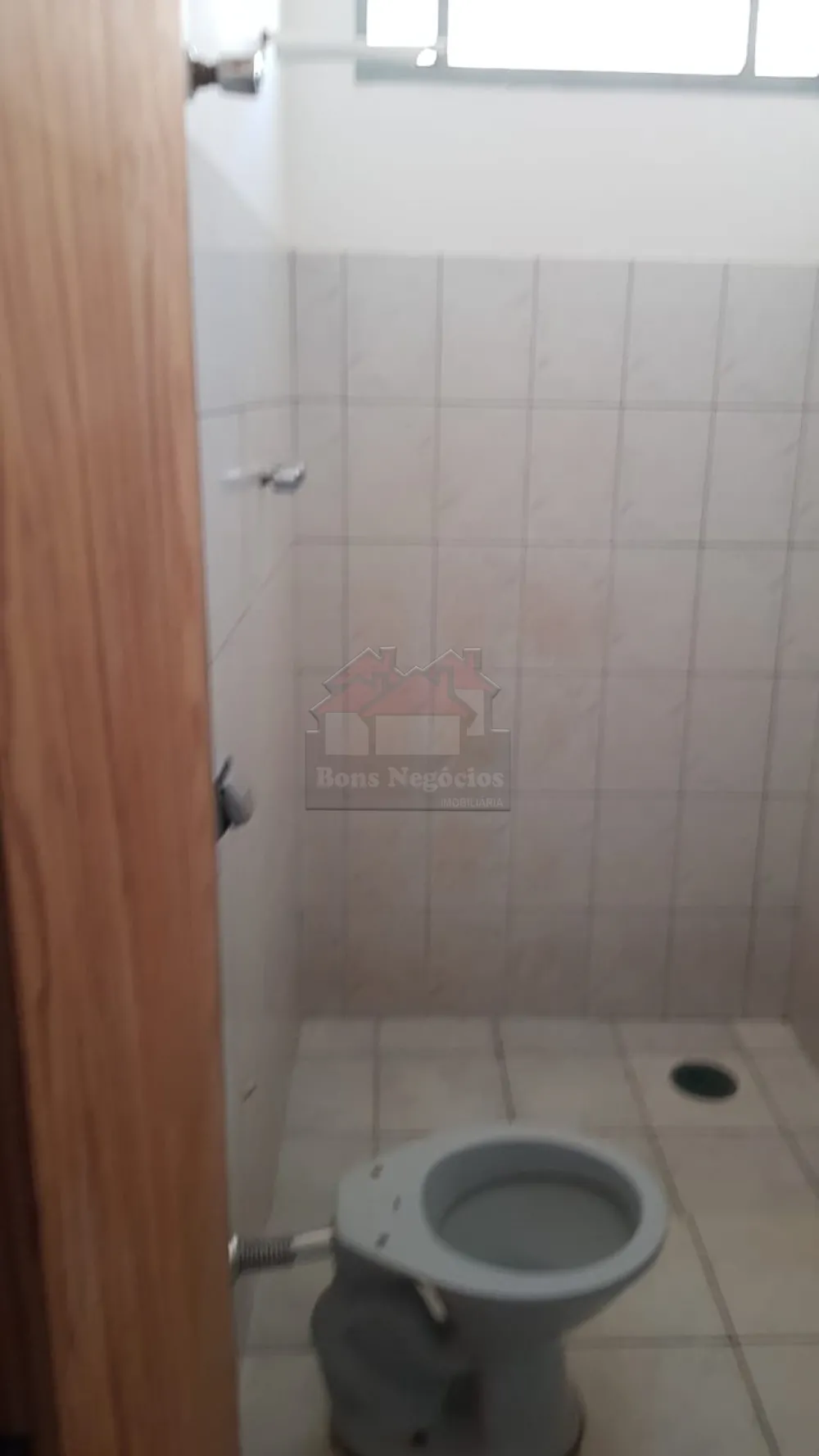 Alugar Casa / Padrão em Ribeirão Preto R$ 750,00 - Foto 7