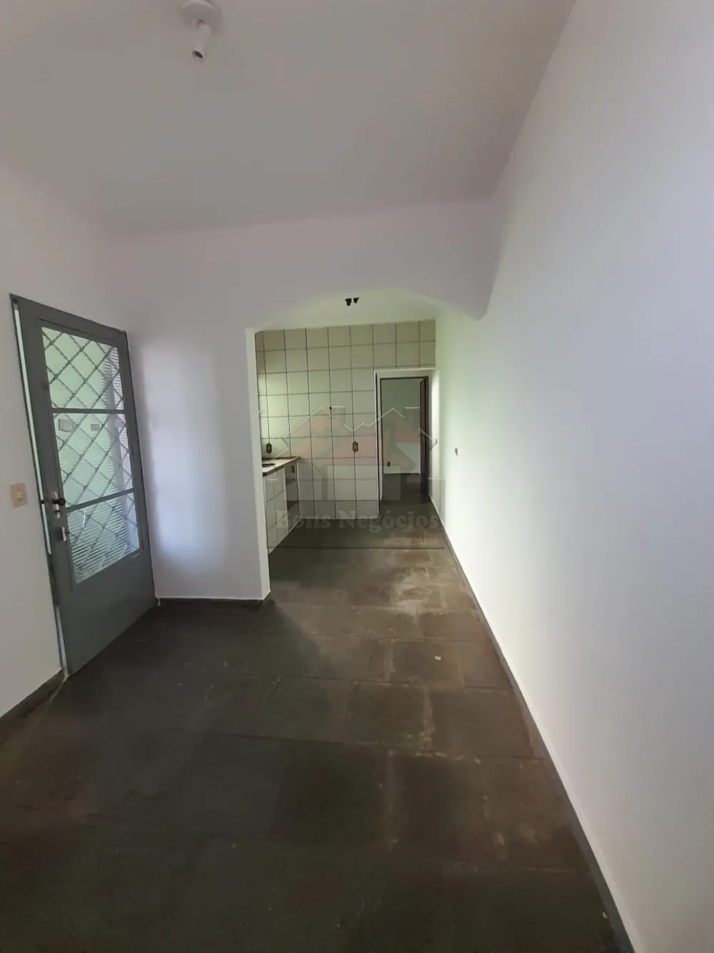 Alugar Casa / Padrão em Ribeirão Preto R$ 700,00 - Foto 6