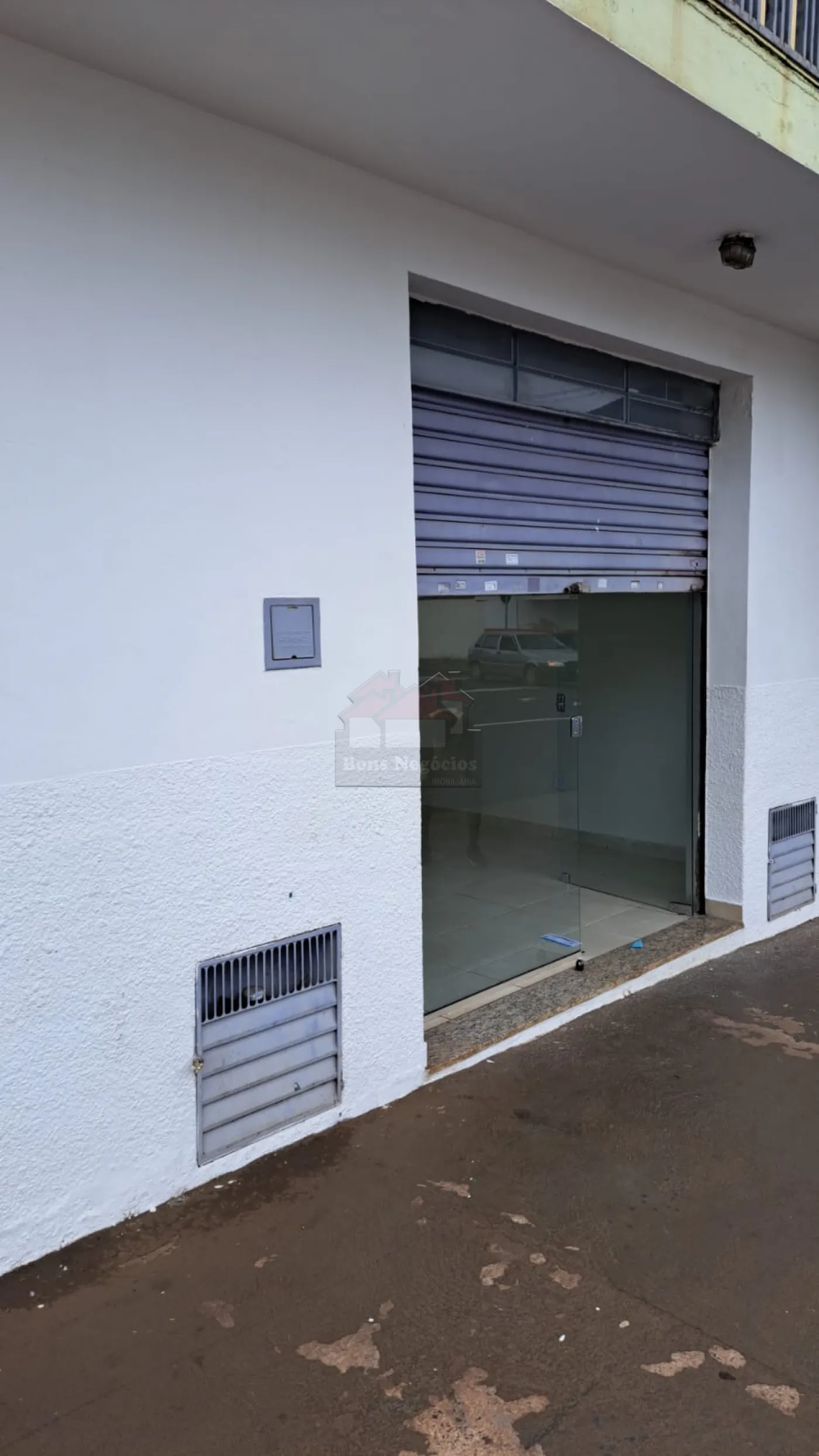 Alugar Comercial / Salão em Ribeirão Preto R$ 700,00 - Foto 2