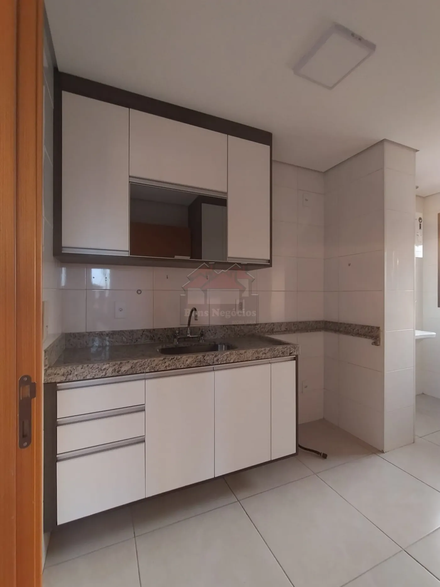 Alugar Apartamento / Padrão em Ribeirão Preto R$ 3.000,00 - Foto 4