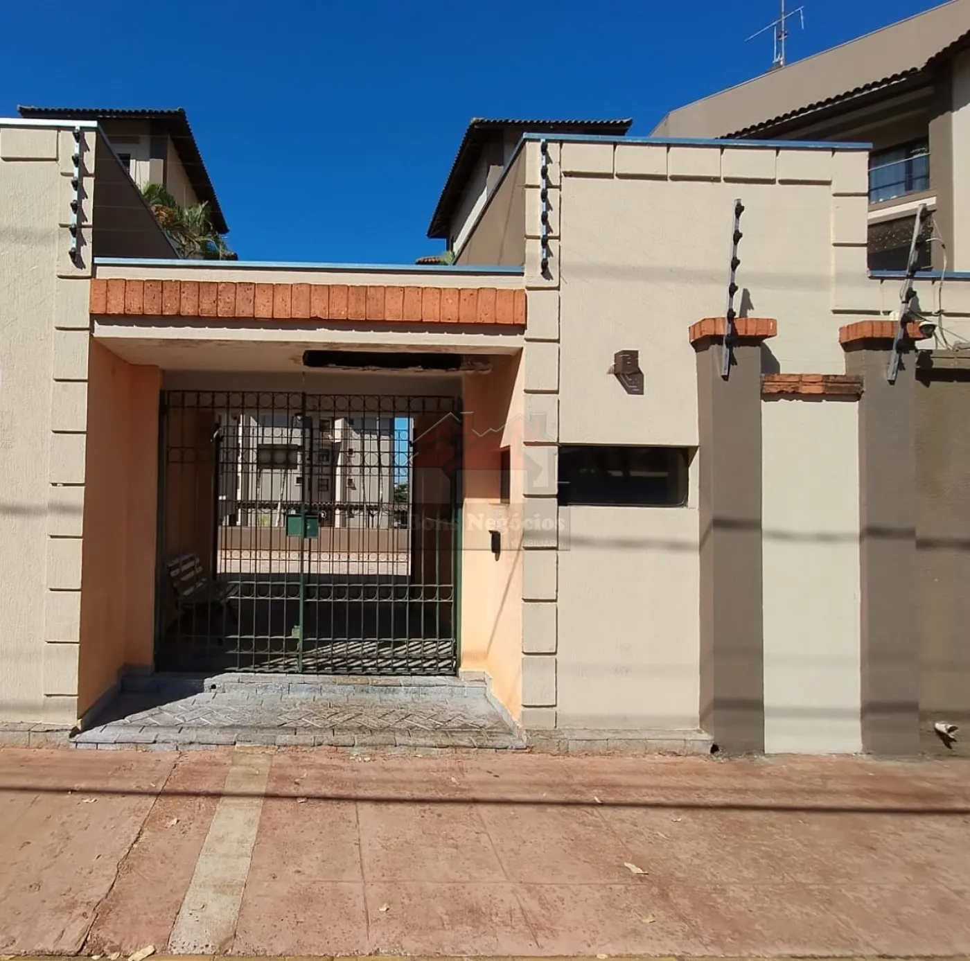 Alugar Apartamento / Aluguel em Ribeirão Preto R$ 1.150,00 - Foto 1