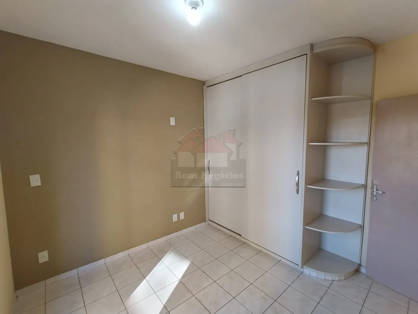 Alugar Apartamento / Aluguel em Ribeirão Preto R$ 1.000,00 - Foto 3