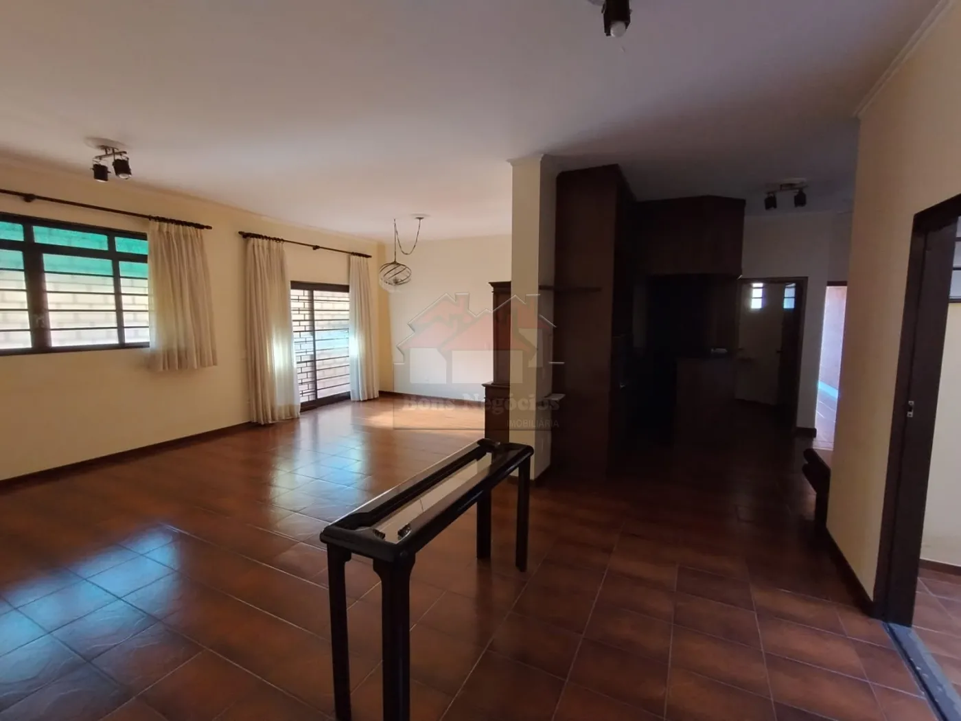 Alugar Casa / Casa Alto Padrão em Ribeirão Preto R$ 10.000,00 - Foto 3