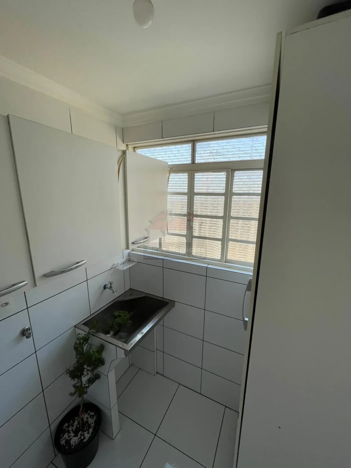 Alugar Apartamento / Padrão sem Condomínio em Ribeirão Preto R$ 1.350,00 - Foto 15