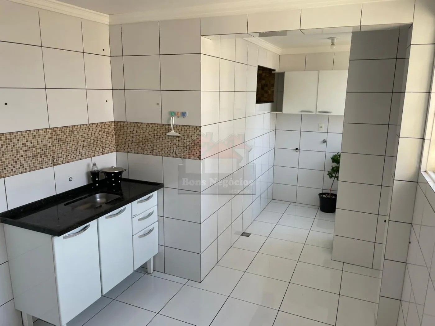 Alugar Apartamento / Padrão sem Condomínio em Ribeirão Preto R$ 1.350,00 - Foto 8