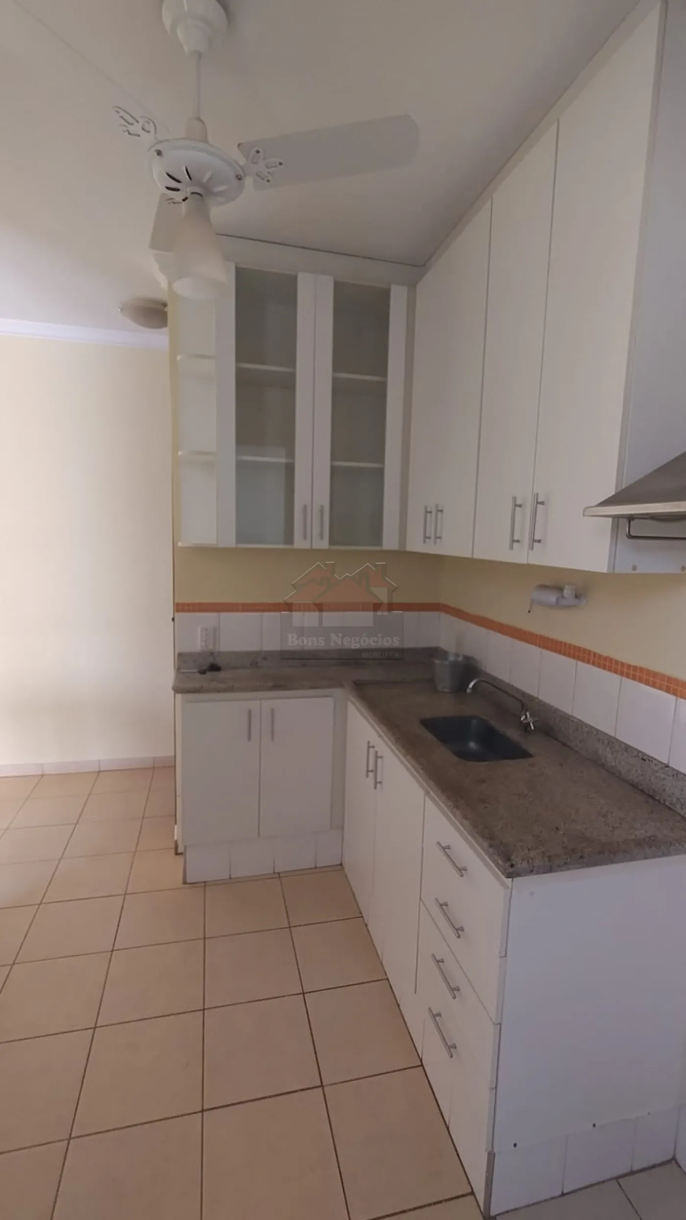 Alugar Apartamento / Padrão em Ribeirão Preto R$ 1.700,00 - Foto 1