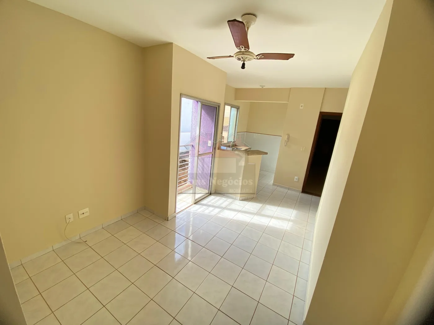 Alugar Apartamento / Padrão em Ribeirão Preto R$ 1.000,00 - Foto 8