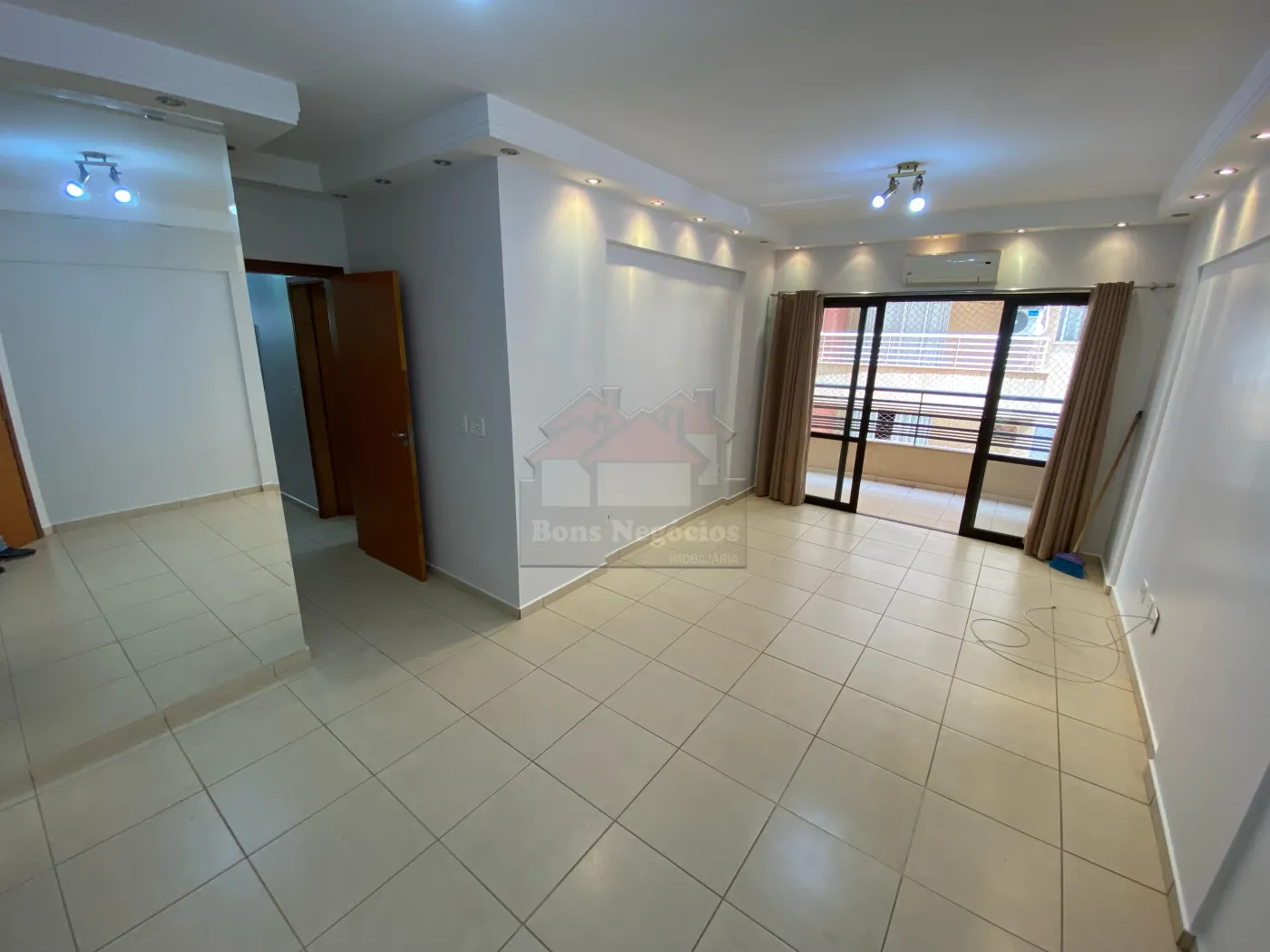 Alugar Apartamento / Padrão em Ribeirão Preto R$ 3.300,00 - Foto 4