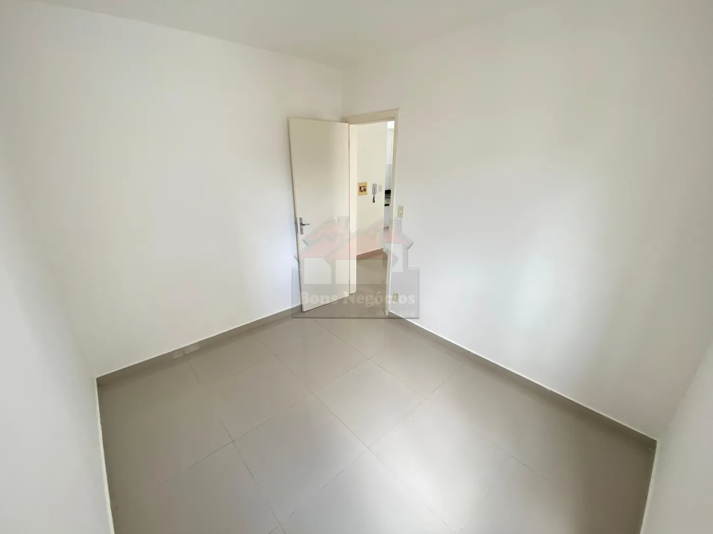 Alugar Apartamento / Padrão em Ribeirão Preto R$ 1.000,00 - Foto 6