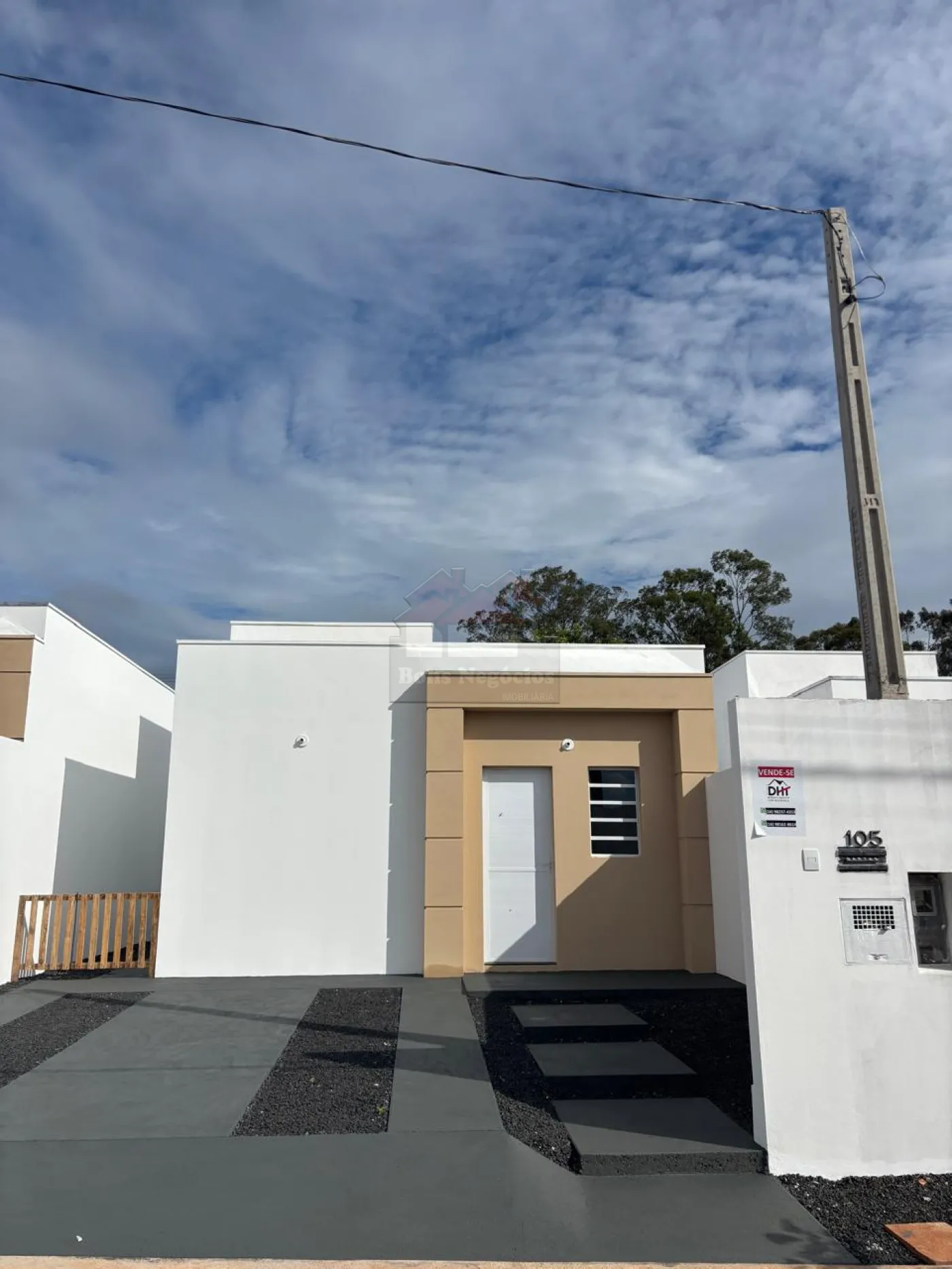 Comprar Casa / Padrão em Ribeirão Preto R$ 290.000,00 - Foto 1