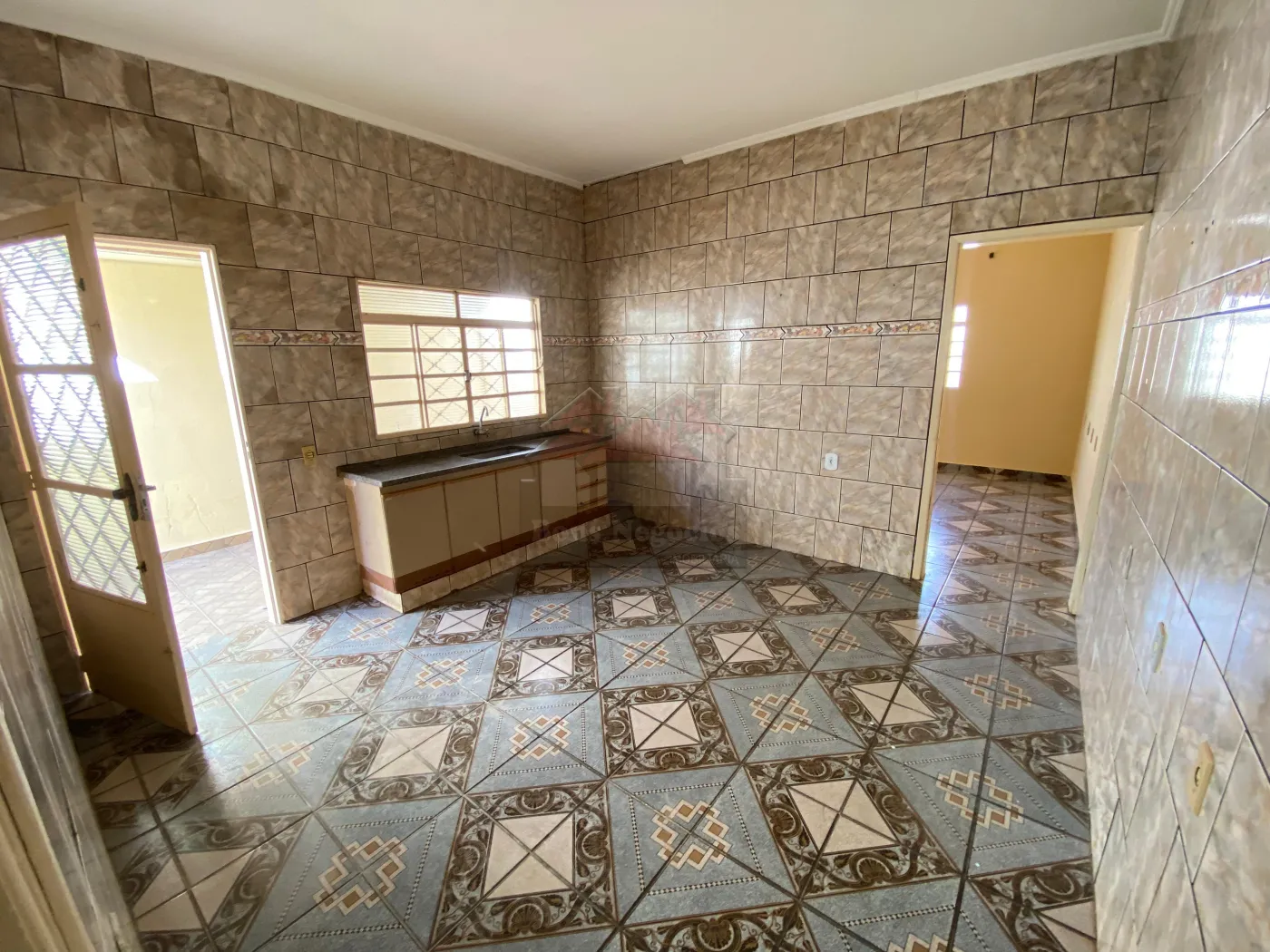 Alugar Casa / Padrão em Ribeirão Preto R$ 1.100,00 - Foto 6