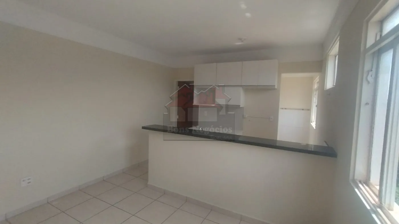 Alugar Apartamento / Padrão em Ribeirão Preto R$ 1.000,00 - Foto 4