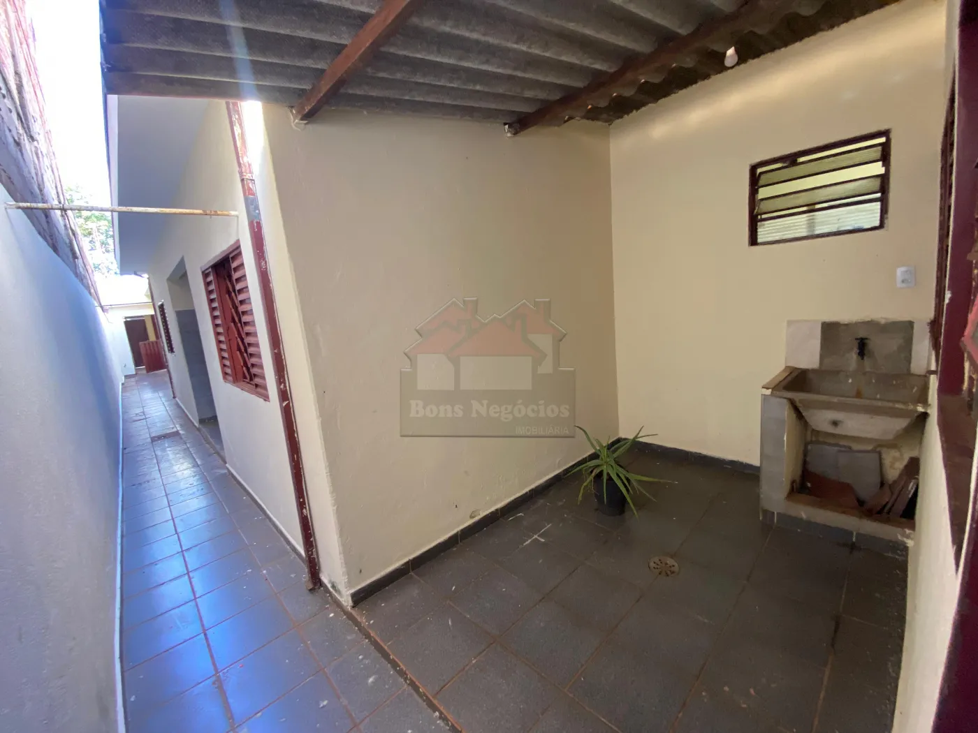 Alugar Casa / Padrão em Ribeirão Preto R$ 1.100,00 - Foto 14