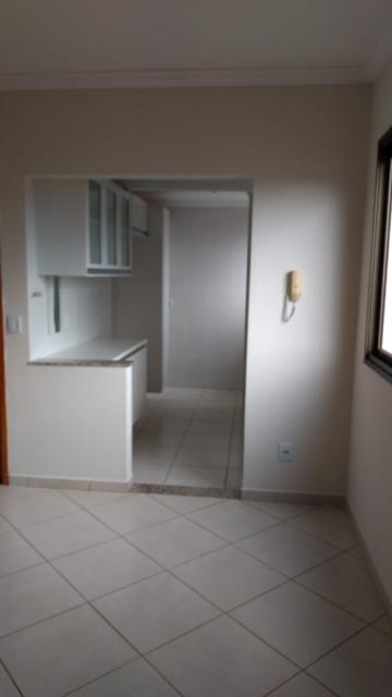 Alugar Apartamento / Padrão em Ribeirão Preto R$ 1.100,00 - Foto 5