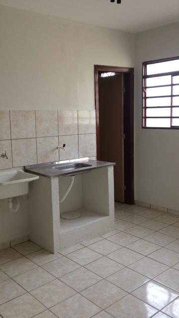 Alugar Apartamento / Kitchnet em Ribeirão Preto R$ 350,00 - Foto 2