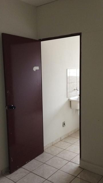 Alugar Apartamento / Kitchnet em Ribeirão Preto R$ 350,00 - Foto 7