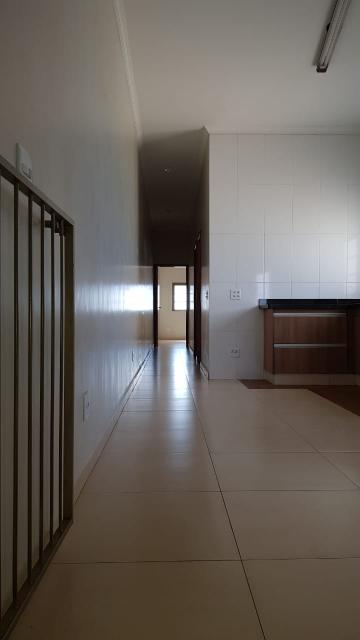 Alugar Casa / Padrão em Ribeirão Preto R$ 1.300,00 - Foto 6