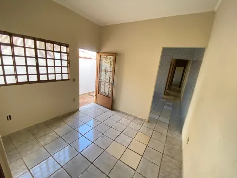 Alugar Casa / Padrão em Ribeirão Preto R$ 1.100,00 - Foto 7