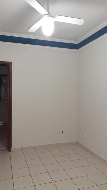 Alugar Apartamento / Padrão sem Condomínio em Ribeirão Preto R$ 700,00 - Foto 6