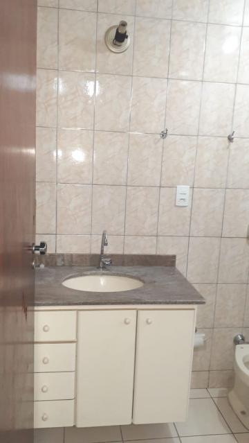 Alugar Apartamento / Padrão sem Condomínio em Ribeirão Preto R$ 700,00 - Foto 11