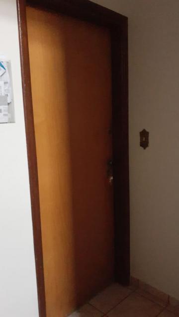 Alugar Apartamento / Padrão sem Condomínio em Ribeirão Preto R$ 700,00 - Foto 15