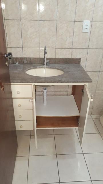 Alugar Apartamento / Padrão sem Condomínio em Ribeirão Preto R$ 700,00 - Foto 17