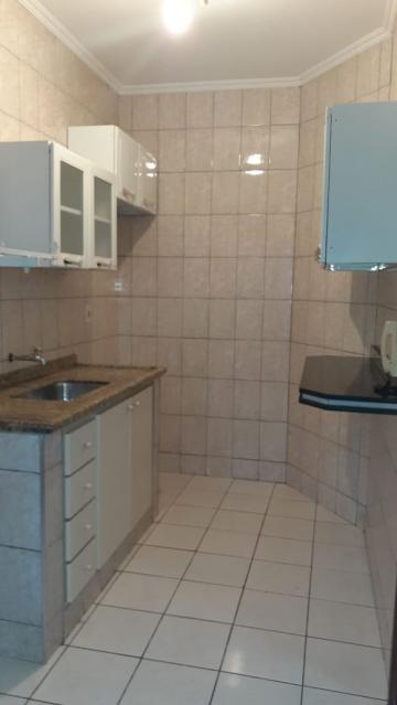 Alugar Apartamento / Padrão sem Condomínio em Ribeirão Preto R$ 700,00 - Foto 18