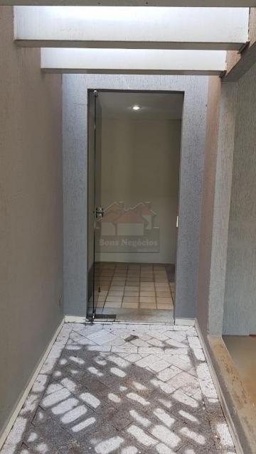 Alugar Apartamento / Padrão em Ribeirão Preto R$ 900,00 - Foto 2