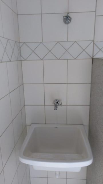 Alugar Apartamento / Padrão em Ribeirão Preto R$ 900,00 - Foto 14