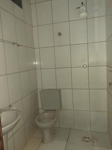 Alugar Casa / Padrão em Ribeirão Preto R$ 750,00 - Foto 9