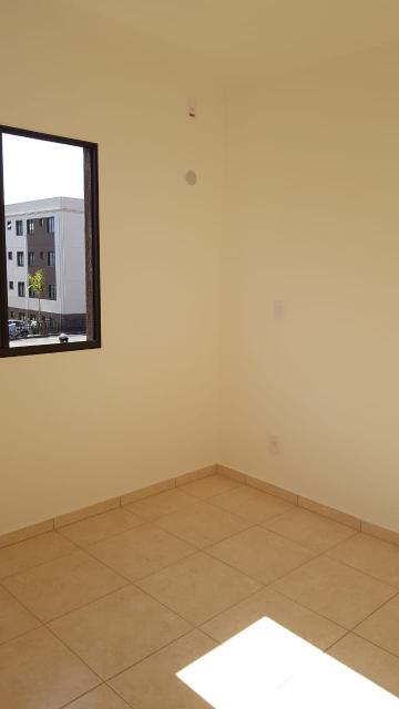 Alugar Apartamento / Padrão em Ribeirão Preto R$ 500,00 - Foto 2